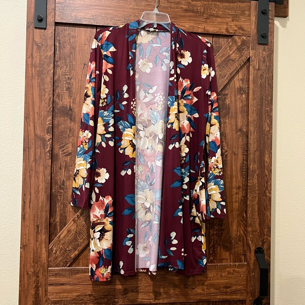 Women floral kimono with 3/4 sleeves